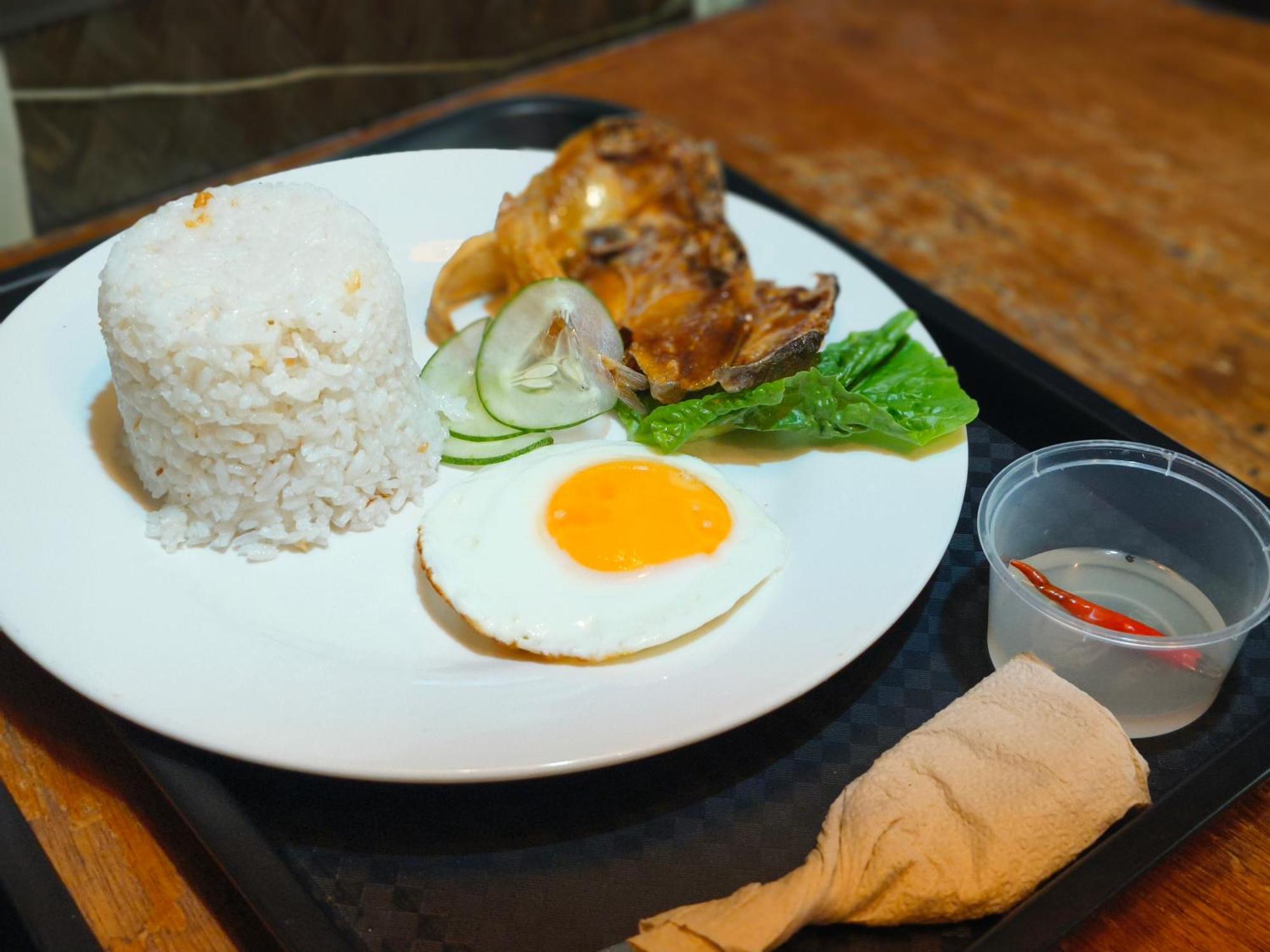 Lokal Hut Bed And Breakfast Puerto Princesa Εξωτερικό φωτογραφία