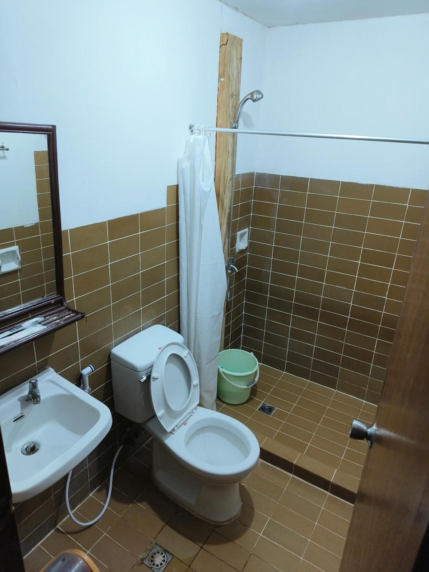 Lokal Hut Bed And Breakfast Puerto Princesa Εξωτερικό φωτογραφία