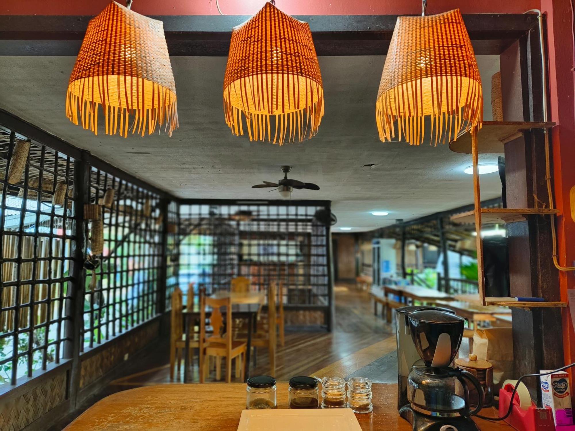 Lokal Hut Bed And Breakfast Puerto Princesa Εξωτερικό φωτογραφία